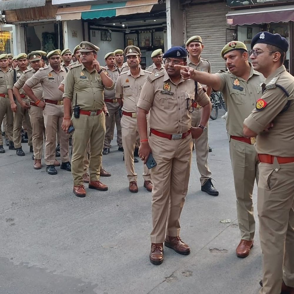 बुलंदशहर पुलिस ने 73 NBW आरोपियों को गिरफ्तार किया:विशेष अभियान चलाकर 471 वारंट जारी, अपराधियों पर कसा शिकंजा