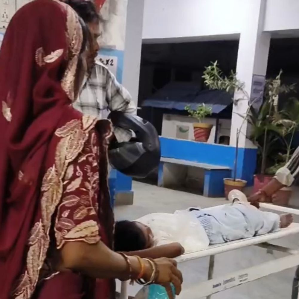 शाजापुर में दो बाइकों की भिड़ंत, 5 घायल:घायलों को जिला अस्पताल रेफर; जसवाड़ा के पास हुआ हादसा