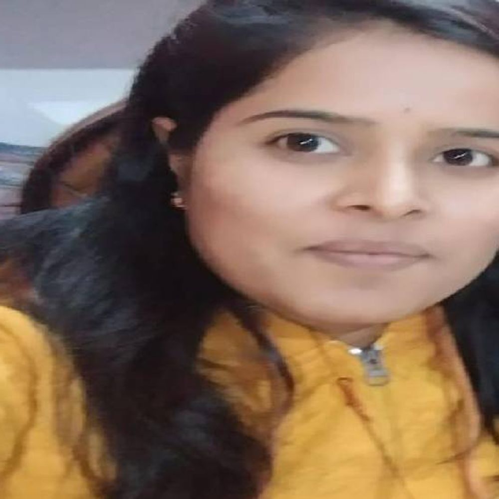 शादी के 2 महीने बाद युवती की मौत:झांसी में मायके वालों ने जमकर हंगामा, बहन बोली- टॉर्चर करते थे, ये मर्डर है