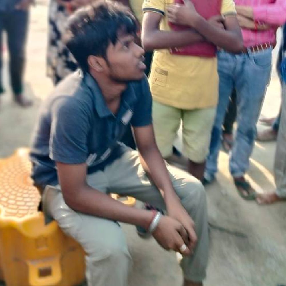 गंगा नहाने गए दो स्टूडेंट डूबे, एक की मौत:परमट घाट पर हुआ हादसा, नदी किनारे मिले स्कूली बैग और साइकिल