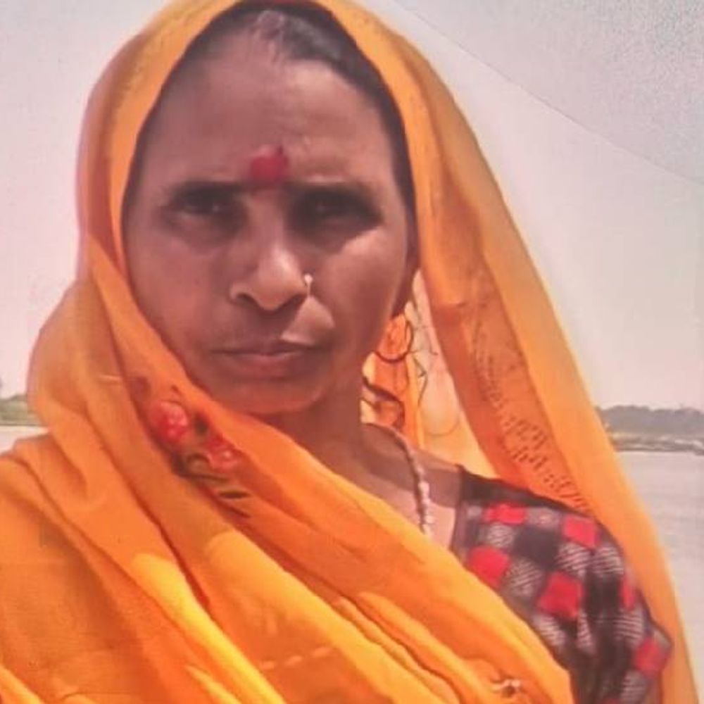 डंपर की टक्कर से मां की मौत, बेटा घायल:कानपुर-सागर हाईवे पर हुआ हादसा, हैलट में मां का इलाज कराने आया था