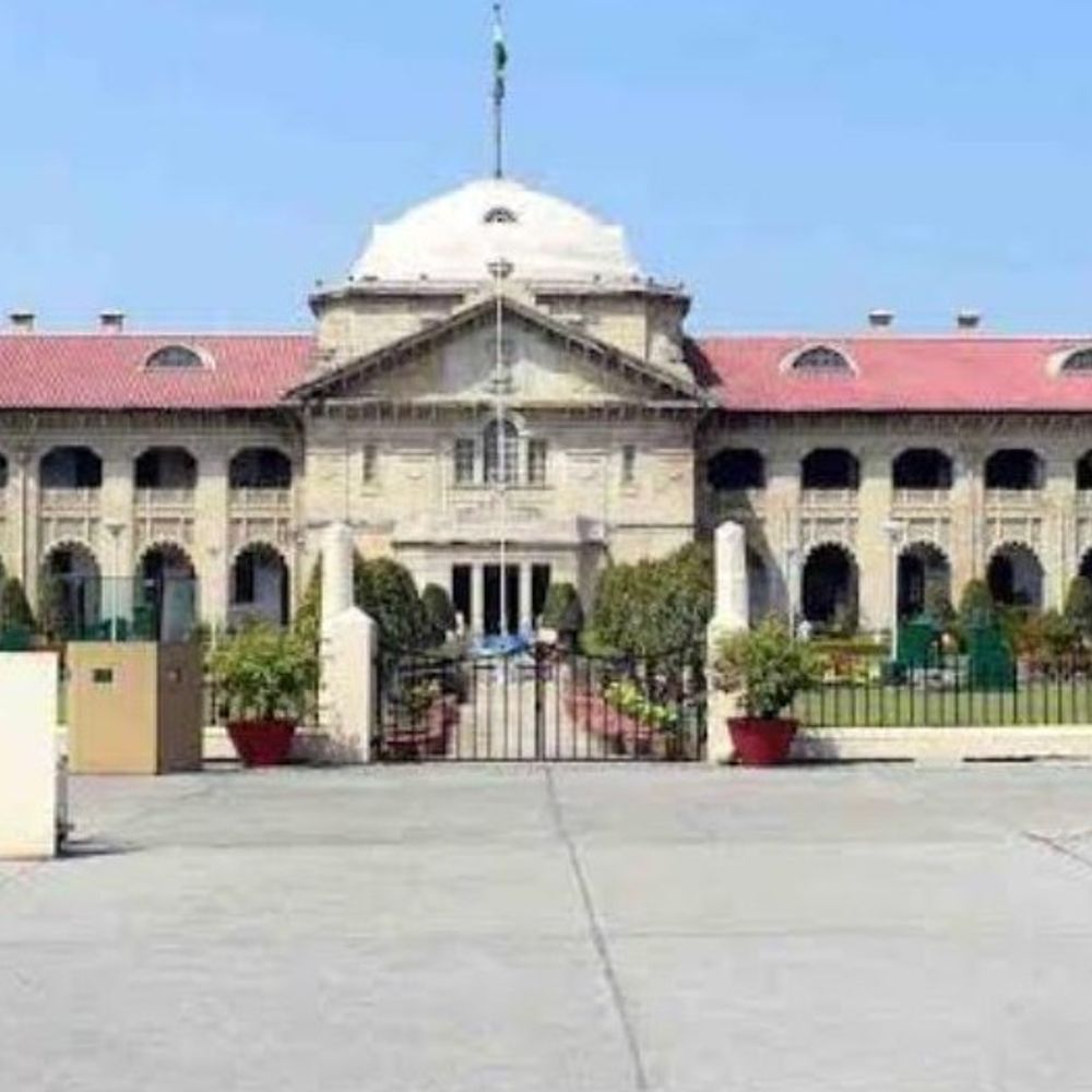 अंशकालिक अनुदेशकों की सेवा बहाली का आदेश:हाईकोर्ट का आदेश-छात्र संख्या 100 से कम होने पर वंचित कर दिया गया था