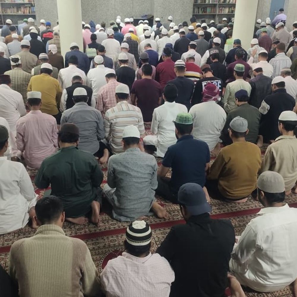 आबादी की जमीन पर सार्वजनिक नमाज नहीं : हाईकोर्ट:कोर्ट ने कहा-सामाजिक संतुलन बिगाड़ने वाली धार्मिक प्रथाओं की शुरुआत नहीं