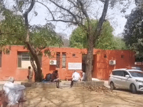 रोहतक में करंट लगने से बिजली कर्मचारी की मौत:  काम करते वक्त हादसा; 2 साल पहले लगी नौकरी, हांसी का रहने वाला था – Rohtak News