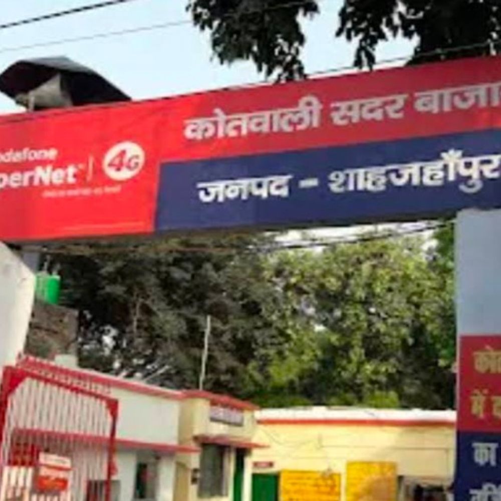 शाहजहांपुर में डॉक्टर ने भतीजे पर रंगदारी-मांगने का आरोप लगाया:सोशल मीडिया पर छवि धूमिल करने की भी शिकायत, FIR दर्ज