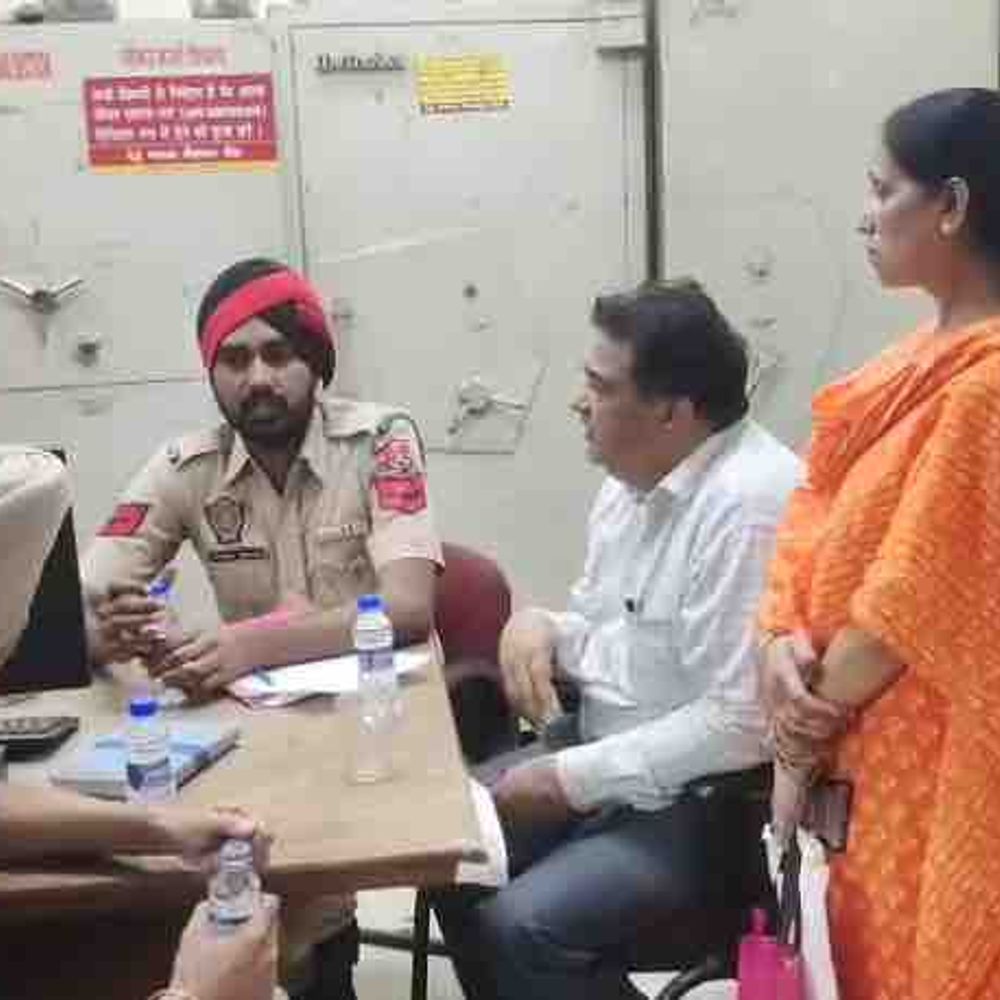 जालंधर में PNB बैंक लॉकर से 7 तोले सोना गायब:  पीड़ित ने बैंक पर उठाए सवाल, मैनेजर बोला- ग्राहक जिम्मेदार, पुलिस जांच में जुटी – Jalandhar News