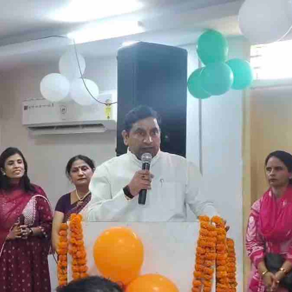 ऊर्जा मंत्री सोमेंद्र तोमर का स्मार्ट मीटर पर बयान:बुलंदशहर में प्रीपेड व्यवस्था को पोस्टपेड में बदला गया
