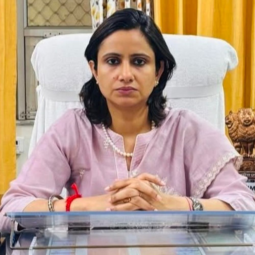 डीएम ने एक सप्ताह में की सख्त कार्रवाई:भ्रष्टाचार और लापरवाही में दो कानूनगो सहित चार निलंबित