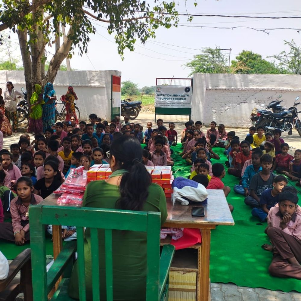 अपेक्षा समिति ने सुपोषण जागरूकता अभियान चलाया:औरैया के जौरा में महिलाओं-बच्चों को किया जागरूक