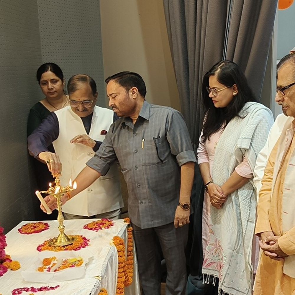 शिक्षामित्रों का मानदेय 18 हजार हुआ:मुरादाबाद में सम्मान समारोह, मुख्यमंत्री ने किया लाइव प्रसारण