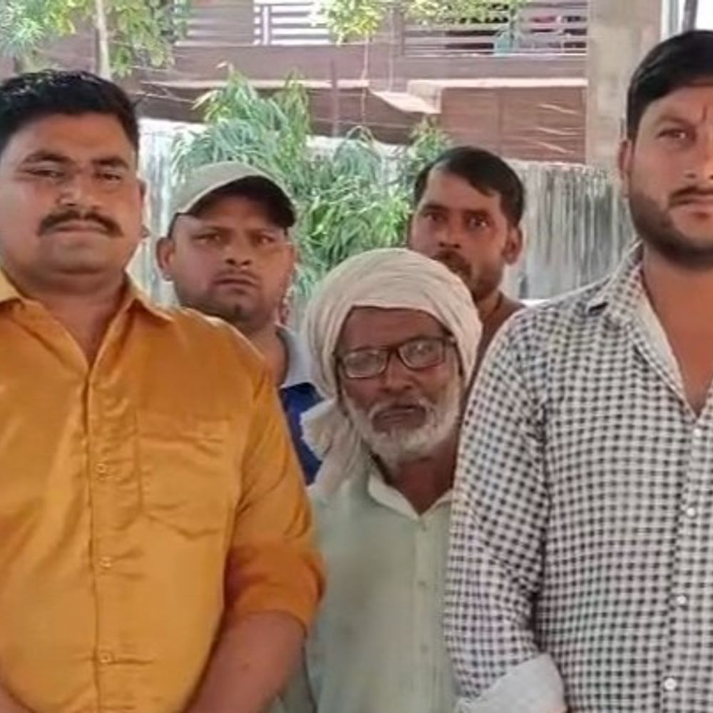 मुजफ्फरनगर में घर में घुसकर मारपीट, छेड़छाड़ का आरोप:पुलिस ने पीड़ित का ही चालान किया तो भड़के परिजन, SSP कार्यालय पहुंचकर मांगा न्याय