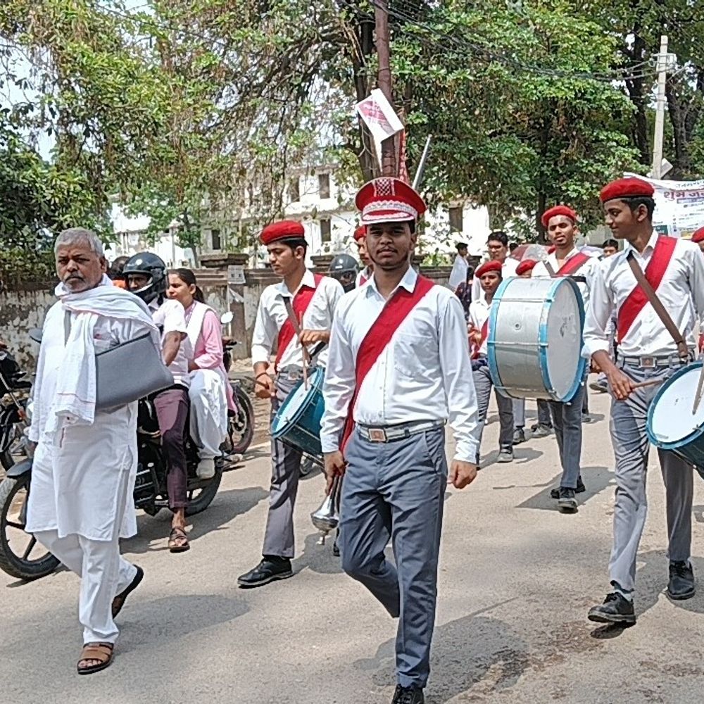 अमेठी में जनगणना जागरूकता रैली का आयोजन:एसडीएम पंकज मिश्र व तहसीलदार नेहा राजवंशी रहे मौजूद