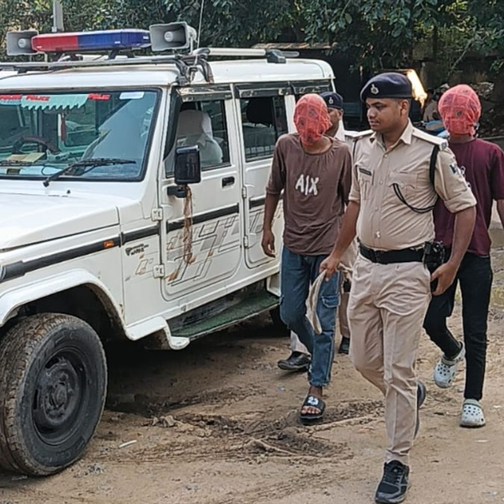 व्यापारियों से रंगदारी मांगने वाले 5 बदमाश गिरफ्तार:  पटना में गायघाट पुल के नीचे रच रहे थे लूट की साजिश, हथियार भी मिले – Patna News