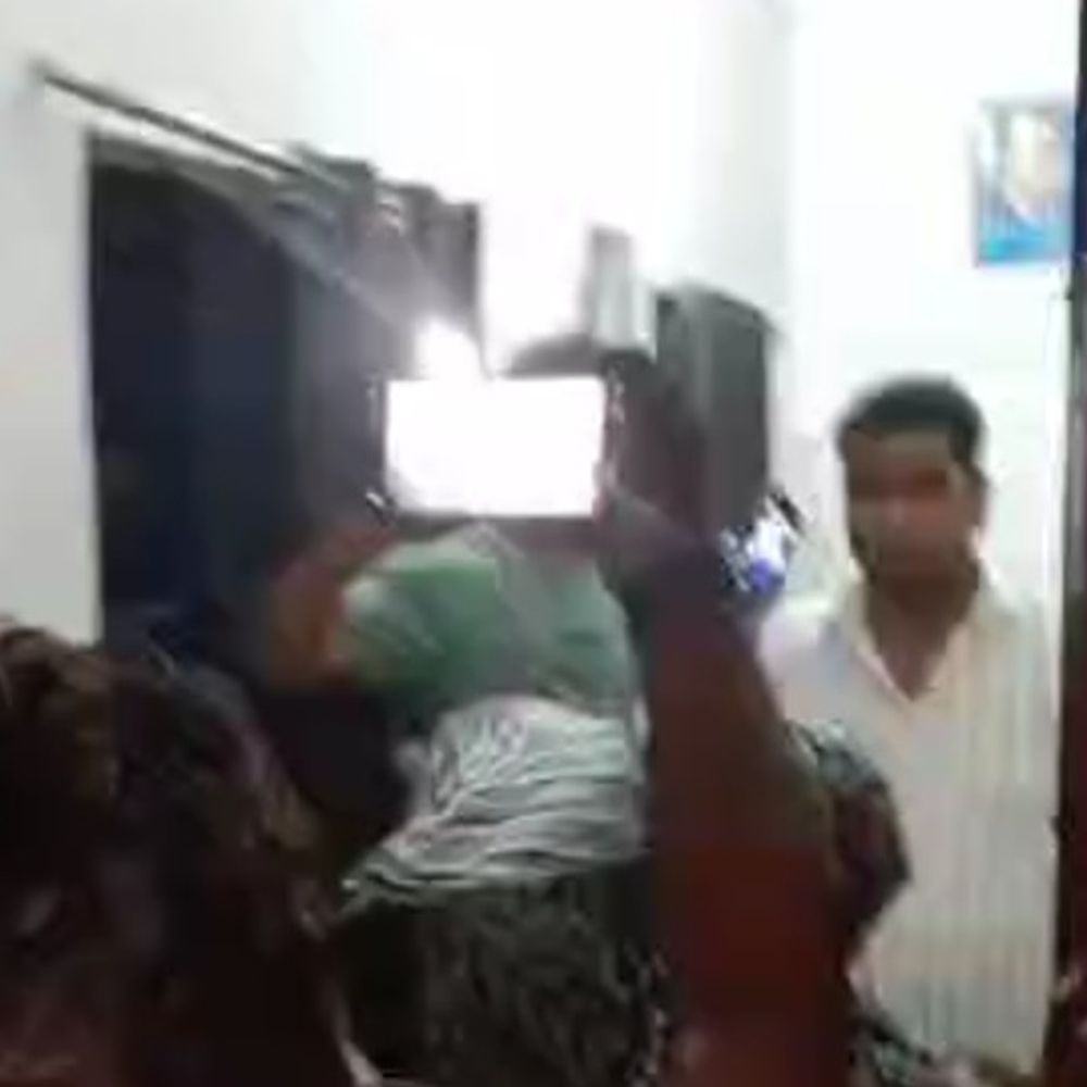 कौशांबी चौकी में हंगामा, 29 लोगों पर केस दर्ज:दरोगा से धक्का-मुक्की कर संदिग्धों को छुड़ाया, वीडियो वायरल