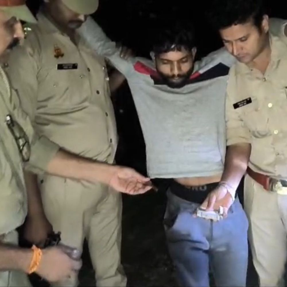सुरंग बनाकर तांबा उड़ाने वाले गैंग से मुठभेड़:बरेली में पुलिस और बदमाशों के बीच फायरिंग, दो के पैर में गोली लगी