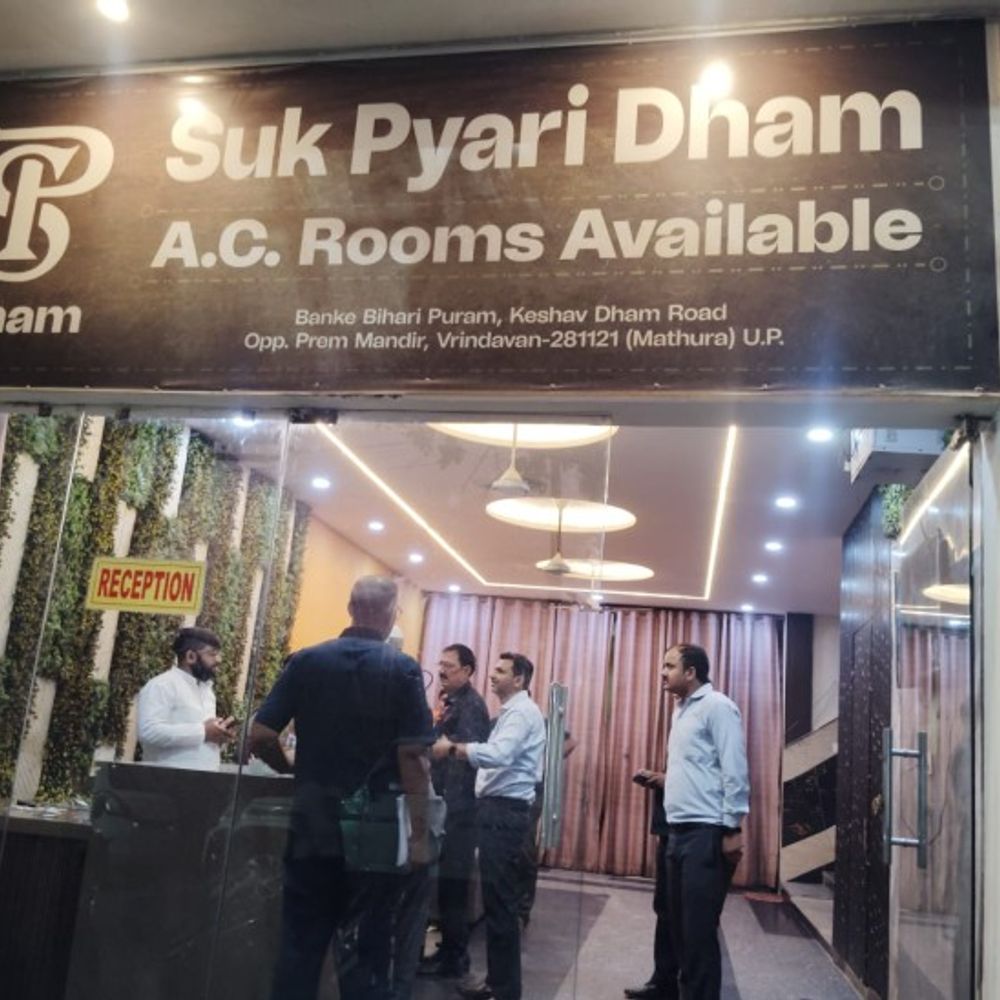 मथुरा में सिटी मजिस्ट्रेट ने किया होटलों का निरीक्षण:नियमों का नहीं किया जा रहा था पालन, नोटिस जारी