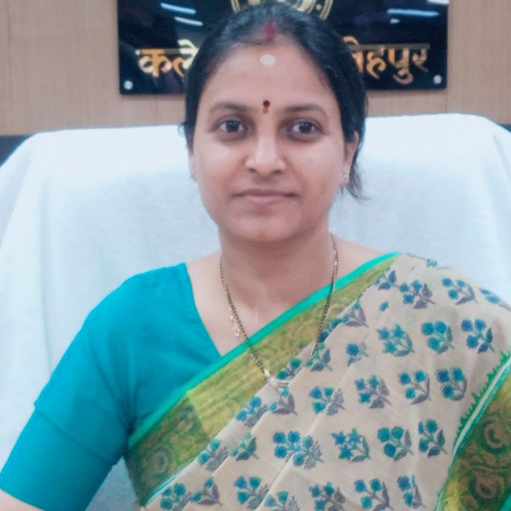 फतेहपुर डीएम ने स्मार्ट मीटर लगाने पर रोक लगाई:छुट्टी पर कनेक्शन काटने पर जताई नाराजगी, बिजली के ढीले तार बदलने के निर्देश
