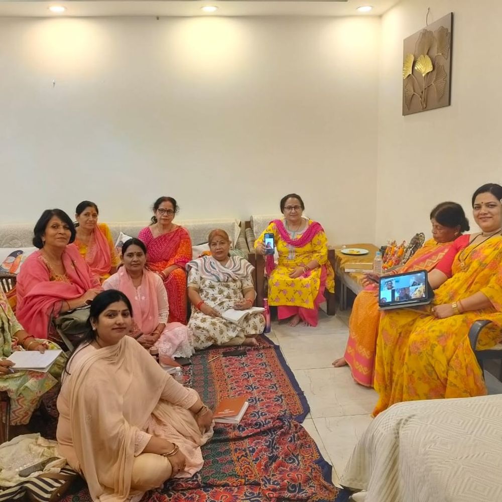 गौरैया संस्थान कार्यशाला में सिखाए गए पारंपरिक लोकगीत:छठे दिन प्रतिभागियों ने सीखे पचरा और हनुमान भजन