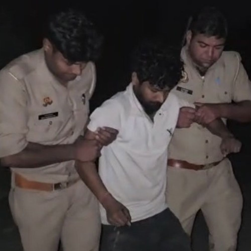 कानपुर देहात में मुठभेड़ में 4 बदमाश गिरफ्तार:अवैध हथियार, नकदी, जेवर और वारदात में प्रयुक्त कार बरामद