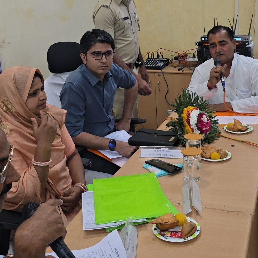 करौली जिला परिषद बैठक में भ्रष्टाचार के आरोप लगे:  विधायक दर्शन सिंह गुर्जर ने सिंचाई विभाग की जमीन पर कब्जे पर नाराजगी जताई – Karauli News