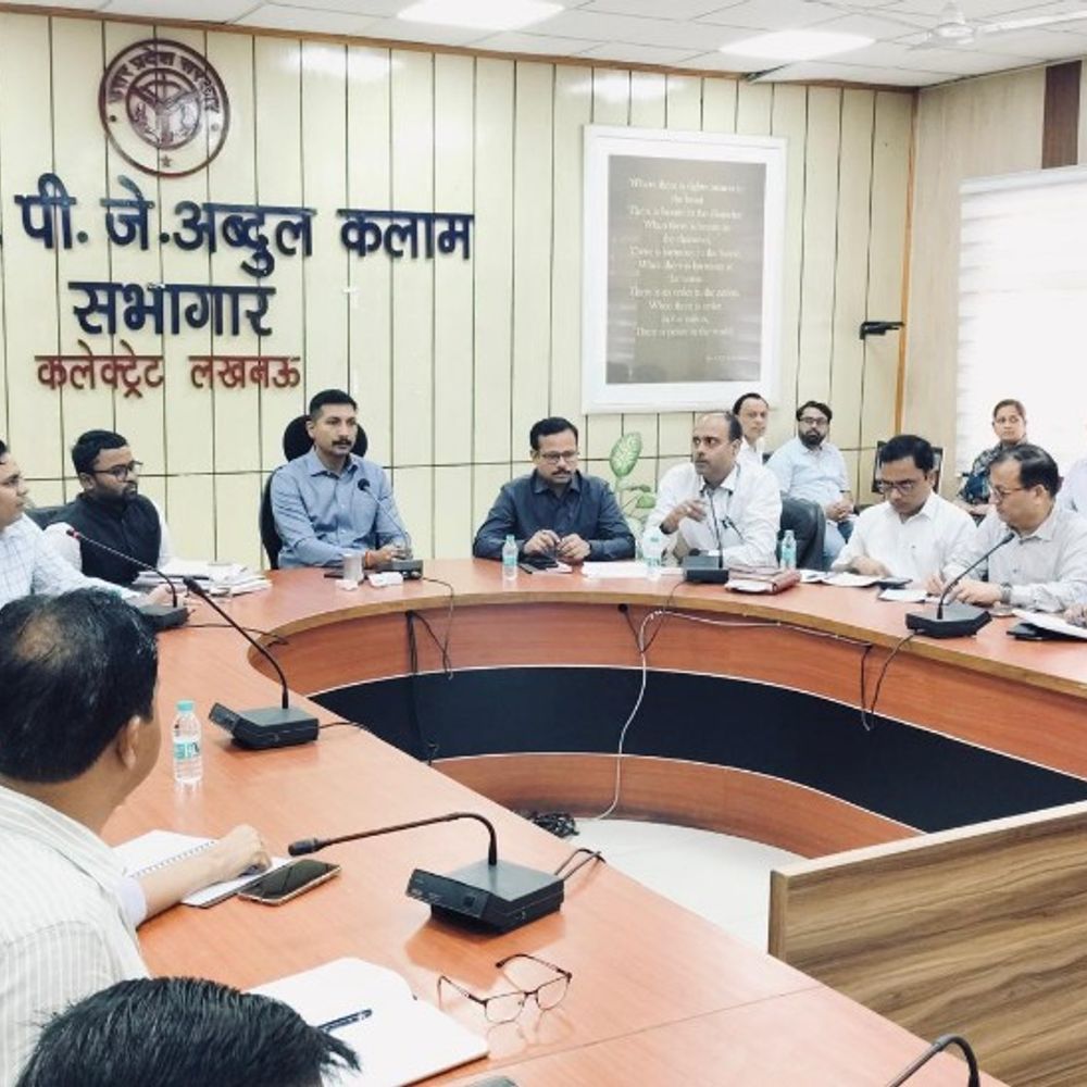 लखनऊ में 7 मई से शुरू होगी स्व-गणना:डीएम ने कहा-जनआंदोलन बनाएं अभियान; हर विभाग में बनेगा हेल्प डेस्क