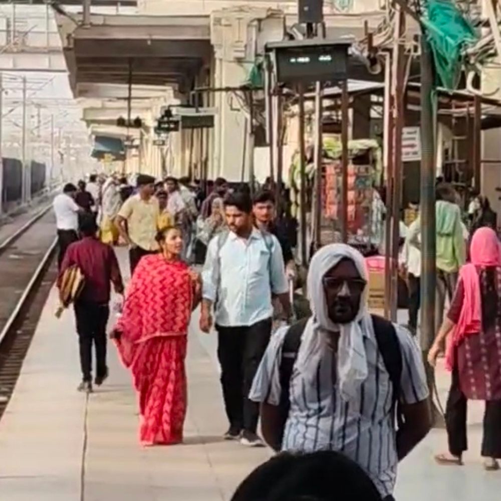 गर्मियों में ट्रेनों में बढ़ी भीड़:  रेलवे ने लगाए अतिरिक्त कोच, कई ट्रेनों में ‘नो-रूम’ स्थिति – Gwalior News