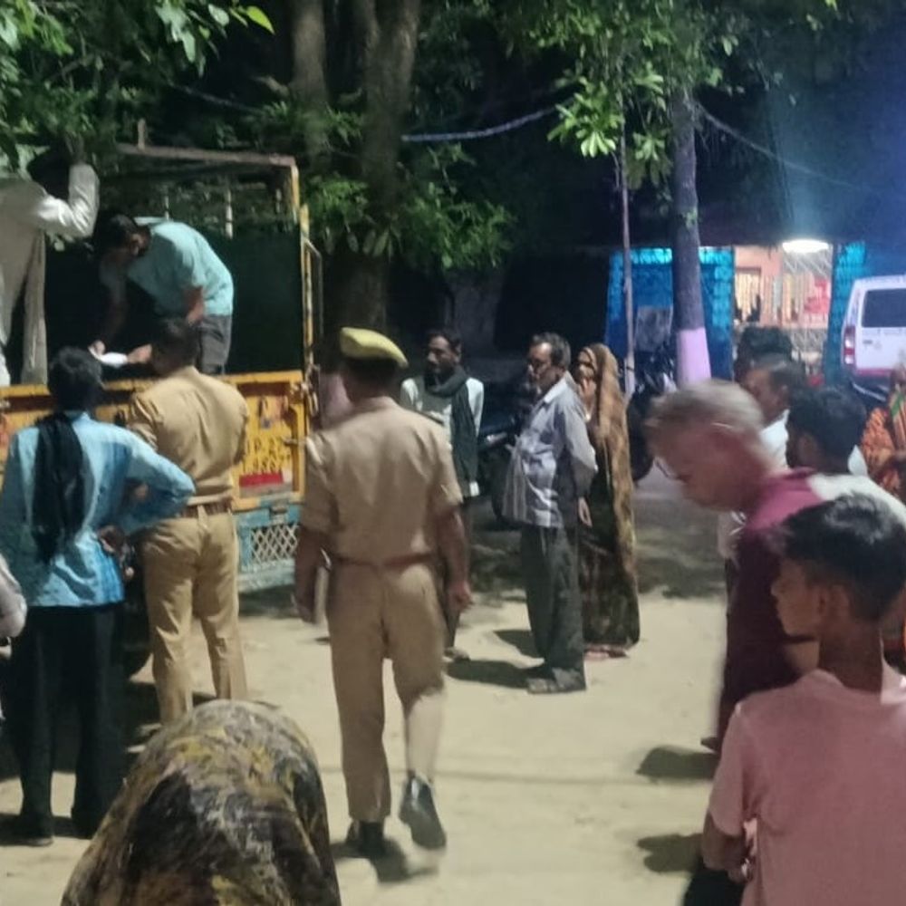 लखीमपुर में दो सड़क हादसों में तीन की मौत:रोडवेज बस और ट्रैक्टर-ट्रॉली ने मारी टक्कर, हादसे में कई लोग घायल