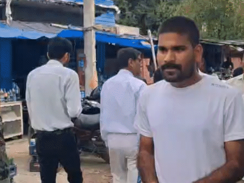 ‘गर्लफ्रेंड ने कॉल करके बुलाया, फिर दोस्तों से पिटवाया’:  प्रेमी पर छेड़खानी का आरोप; लड़की बोली- एग्जाम हॉल में घसीटा, हत्या की धमकी दी – Muzaffarpur News