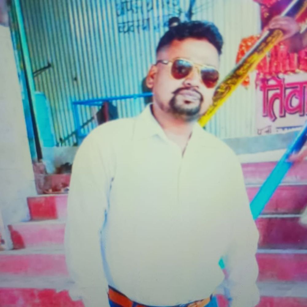 बिजनौर में सड़क हादसे में बेटे की मौत, पिता घायल:बिजनौर में ई-रिक्शा बचाने के चक्कर में दो बाइकें टकराईं