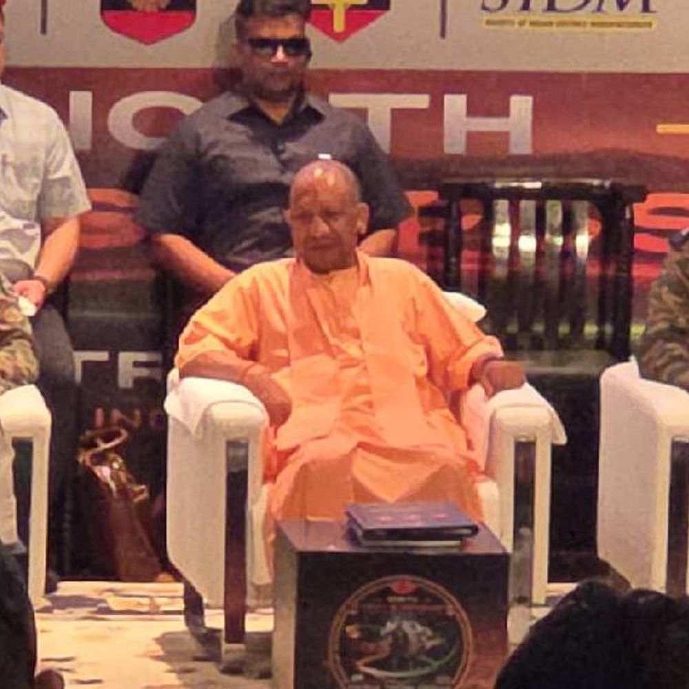 नॉर्थ टेक सिम्पोजियम में पहुंचे CM योगी:ड्रोन-ऑल टेरेन वाहन और सर्विलांस सिस्टम का प्रदर्शन