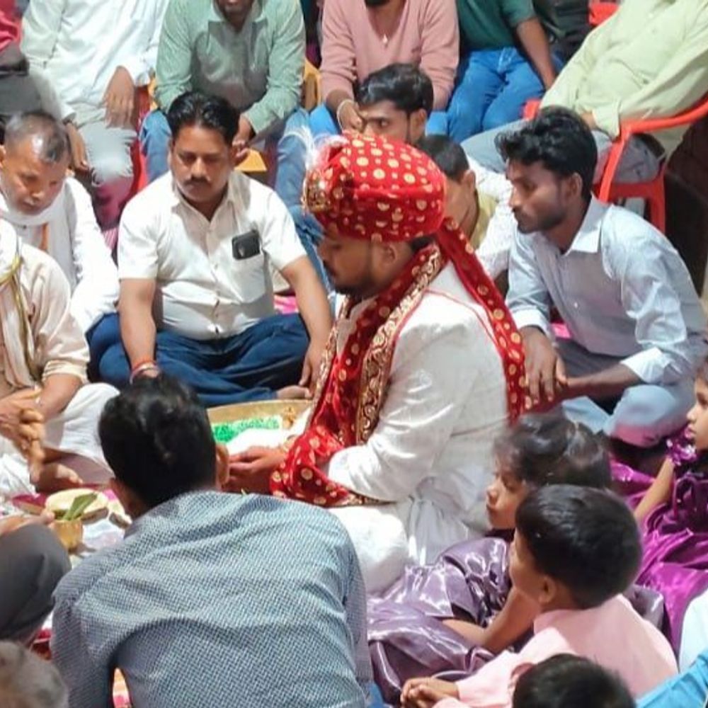 बेटे की शादी के दिन उठी पिता की अर्थी,:लखनऊ में अंतिम संस्कार के बाद निकली बरात