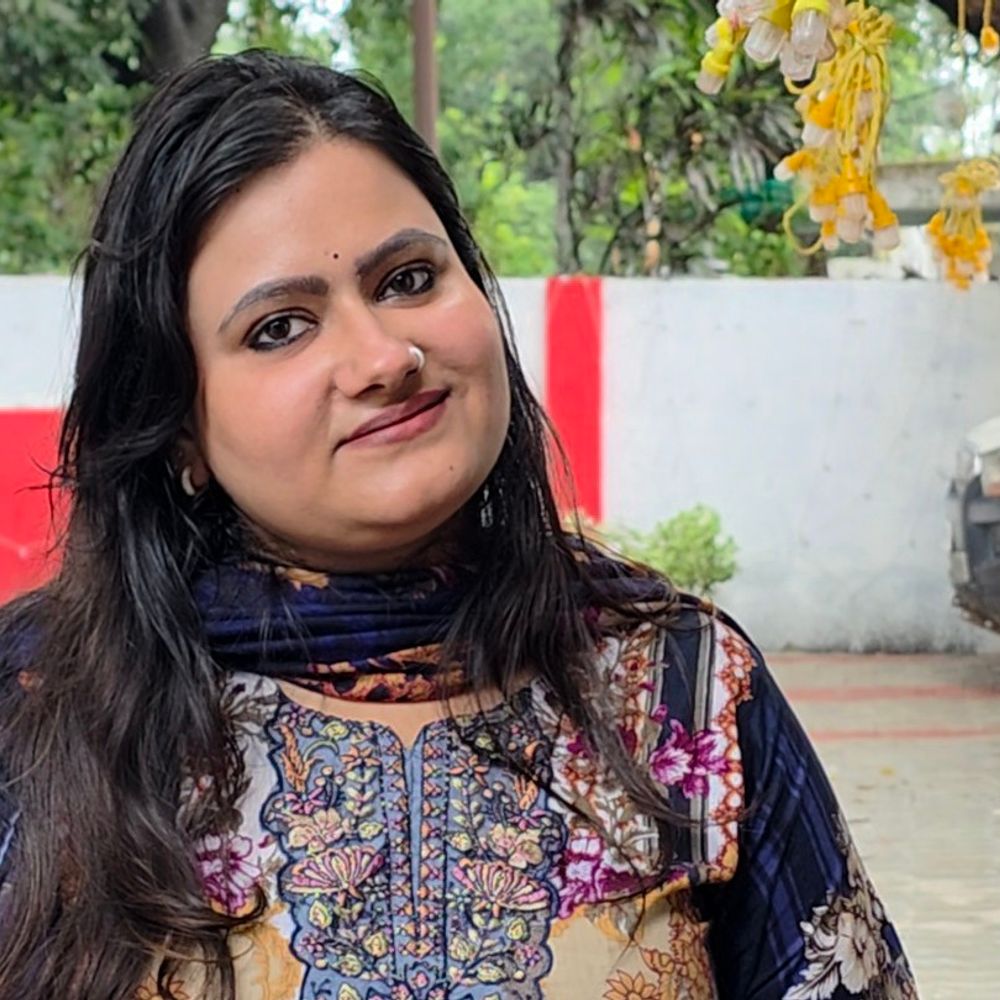 कर्नलगंज तहसील मुख्य गेट पर लगे पोस्टर:राजस्व कर्मचारियों के खिलाफ विवादित बातें लिखीं, एसडीएम ने दिया जांच का आश्वासन