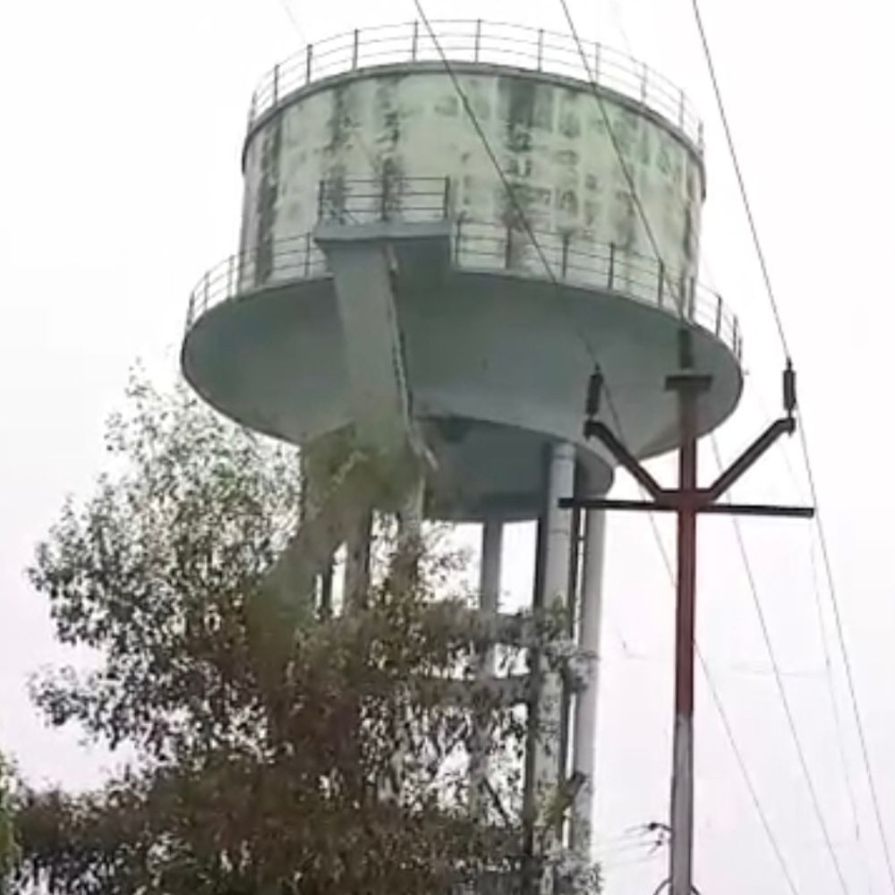 मुंशीगंज पानी टंकी पर डीएम सख्त:अधिकारियों को तलब कर दिए निर्देश, 20 लाख रुपए खर्च कर सही कराई जाएगी बोरिंग