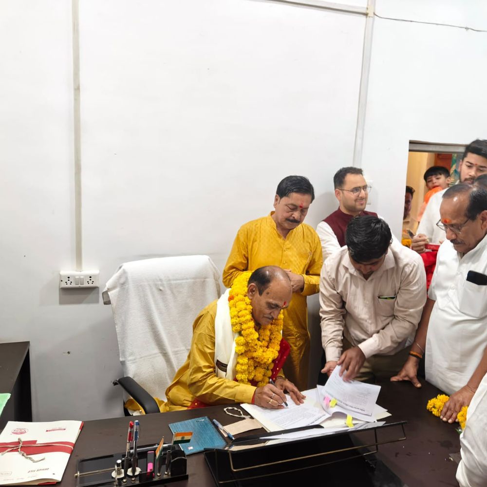 राजेंद्र भारती ने संभाला अमरकंटक विकास प्राधिकरण अध्यक्ष का कार्यभार:  अमरकंटक को भारतीय संस्कृति और प्रकृति का संगम बताया; नर्मदा मंदिर में पूजा की – Anuppur News