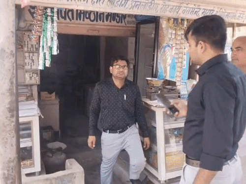 नारनौल में होटल-ढाबों पर खाद्य एवं आपूर्ति विभाग की रेड:  दुकानदारों में मचा हड़कंप, टीम ने 7 घरेलू गैस सिलेंडर किए जब्त – Narnaul News