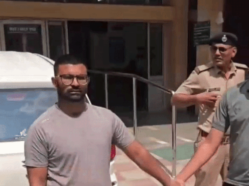 दवाई कंपनी के अकाउंटेंट ने 27 लाख का किया गबन:  ऑनलाइन ट्रांजेक्शन के जरिए लंबे समय से कर रहा था हेराफेरी, नेटवर्क खंगालने में जुटी करनाल पुलिस – Karnal News