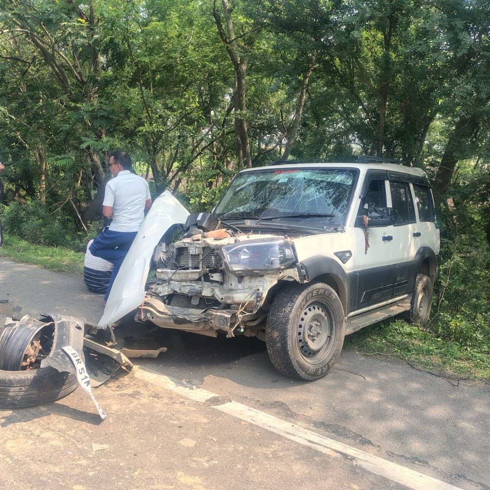 मक्का लदे ट्रक से टकराई स्कॉर्पियो, पति-पत्नी घायल:  खगड़िया में NH-31 पर हुआ हादसा, निजी काम से जा रहे थे पूर्णिया – Khagaria News