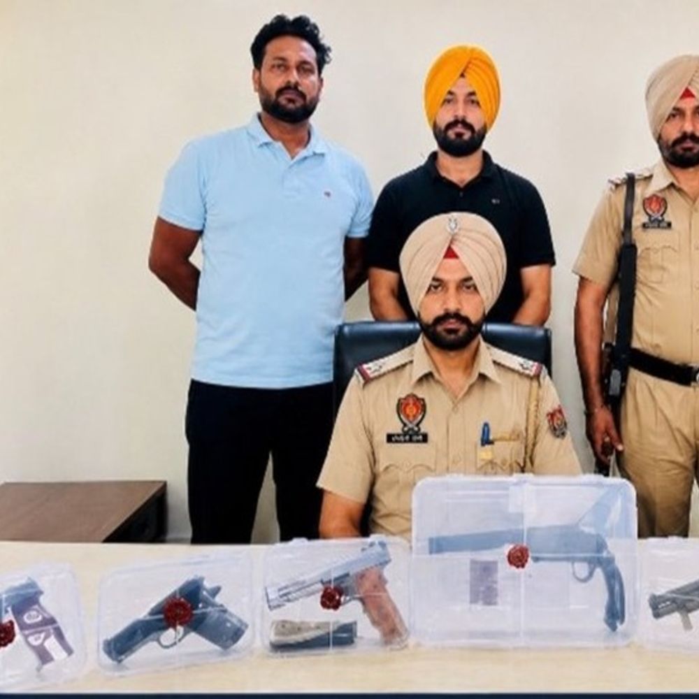 मोहाली में अवैध हथियार के साथ तीन लोग गिरफ्तार:  6 पिस्टल, 12 जिंदा कारतूस और 4 खाली खोल बरामद; एक साथी अभी भी फरार – Mohali News