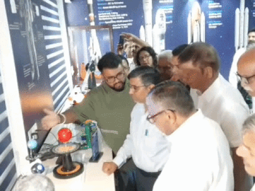 हिन्दी भाषा का अपमान करना सही नहीं:  रोहतक में शिक्षामंत्री बोले, बच्चों को आगे बढ़ाने के लिए सरकारी स्कूलों में ला रहे टैक्नोलॉजी – Rohtak News