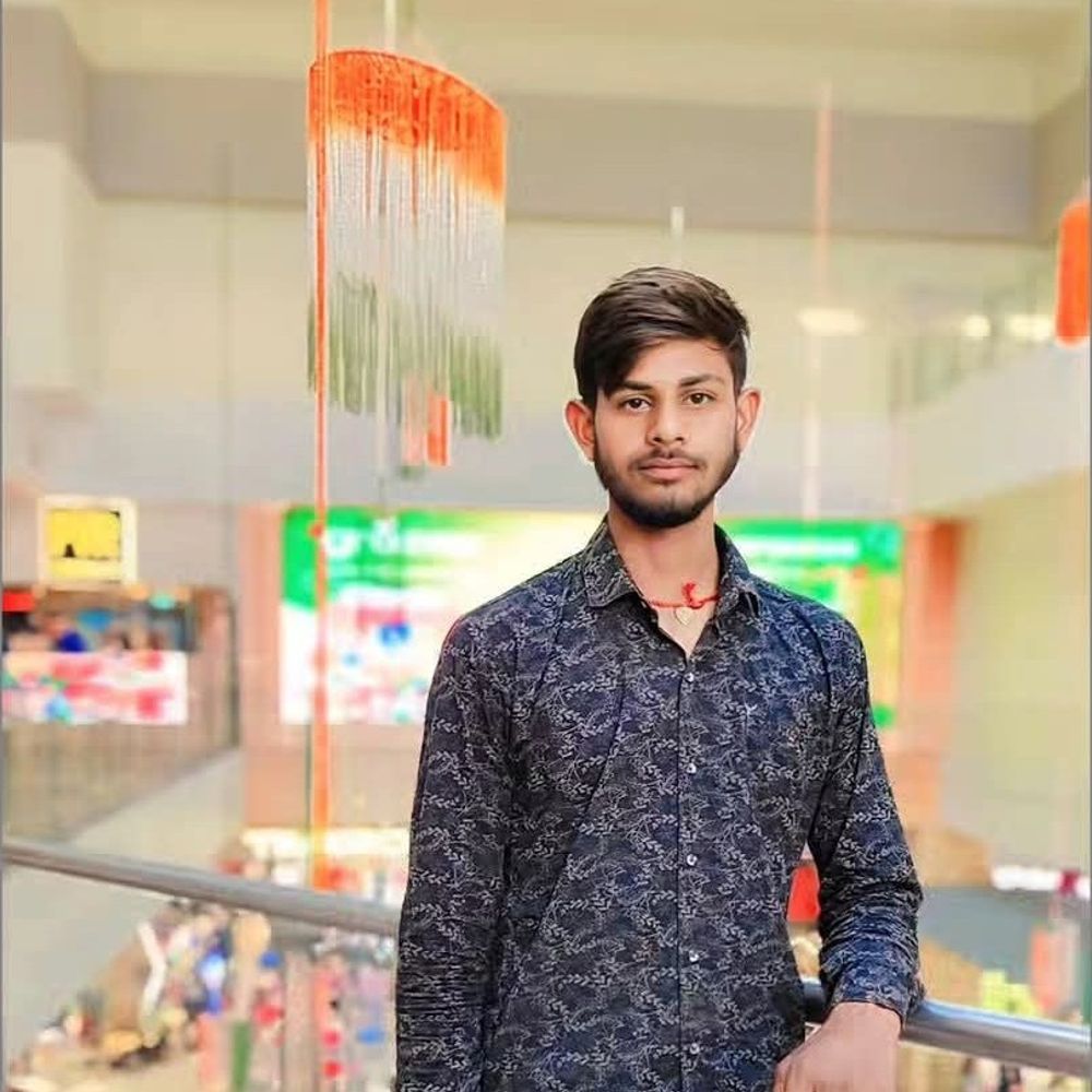 लातेहार में वज्रपात से युवक की मौत:  बारिश से बचने के लिए पेड़ के नीच खड़े थे सभी; तीन गंभीर रूप से घायल, रिम्स रेफर – latehar News
