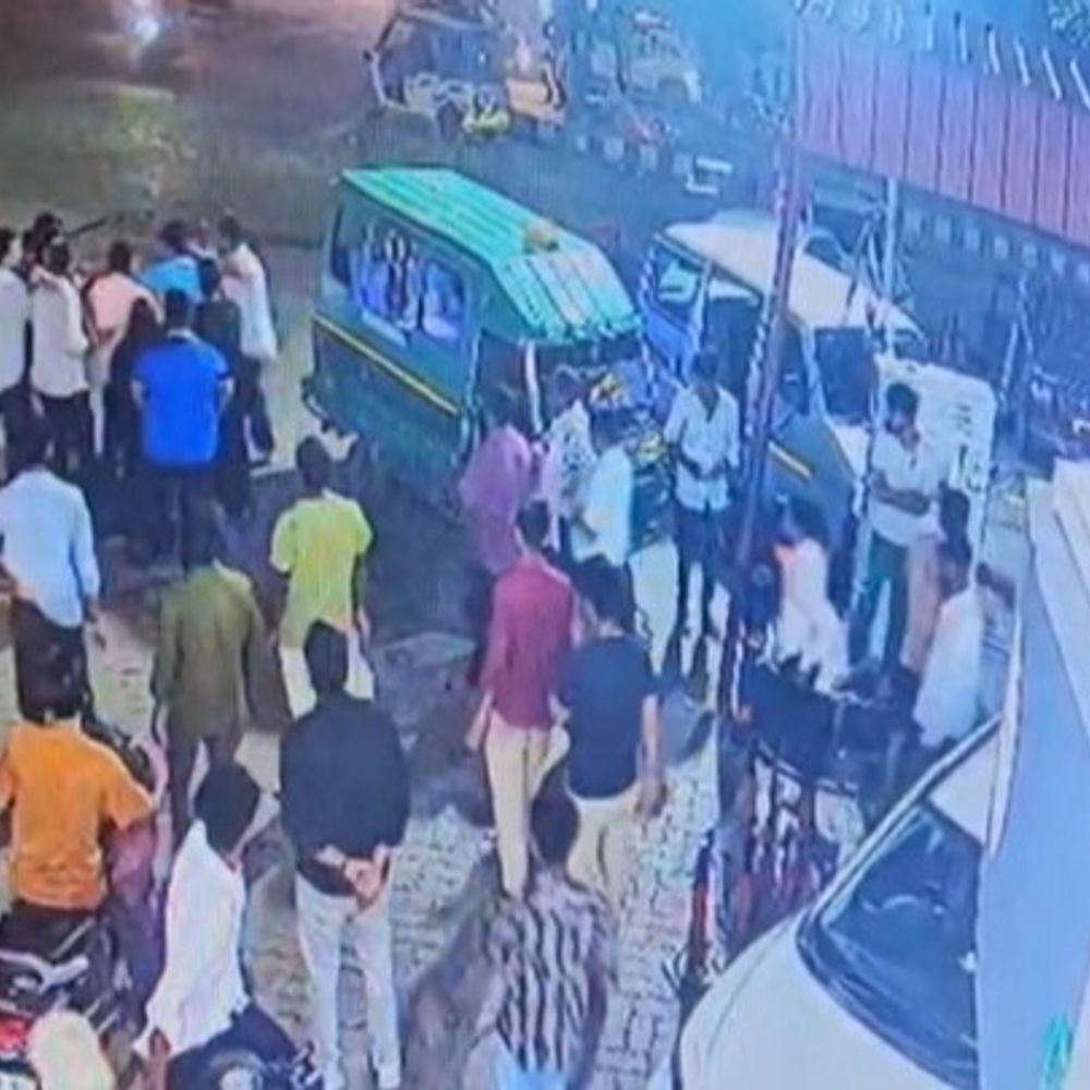 लखनऊ में CNG भरवाने को लेकर दबंगई:  बहन-जीजा के साथ आए युवक से मारपीट, जान से मारने की धमकी देकर आरोपी फरार – Lucknow News