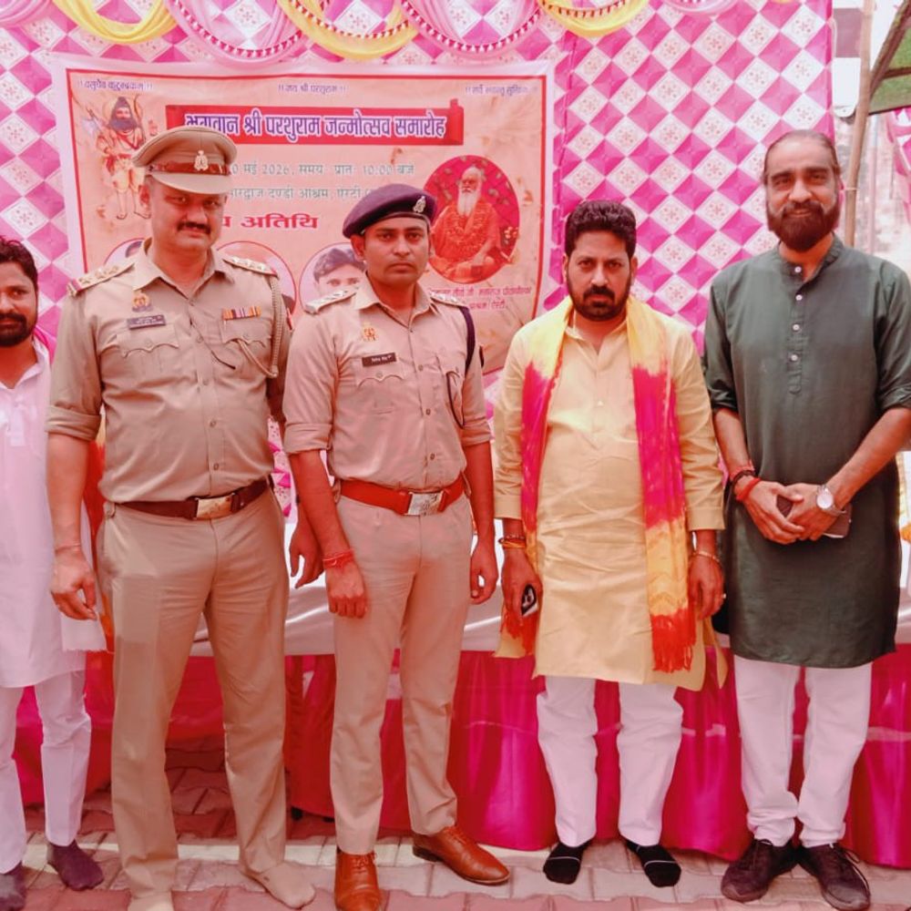 शामली में भगवान परशुराम जन्मोत्सव मनाया गया:भारद्वाज दण्डि आश्रम से गांव में शोभायात्रा निकाली गई