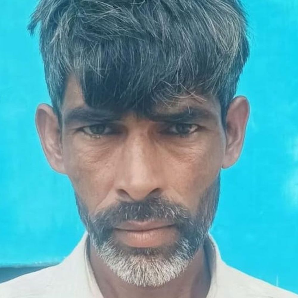 संभल में लापता ग्रामीण का शव बरामद:घर से 100 मीटर दूर तालाब में तैरता दिखा, दो दिन पहले गुमशुदगी की शिकायत दर्ज