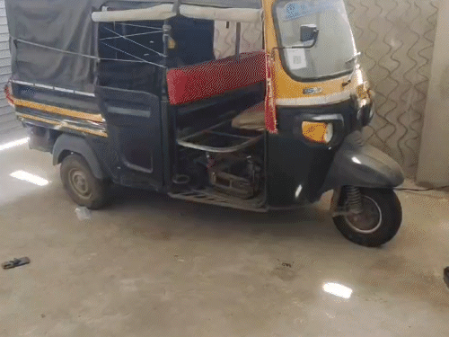 पाकुड़ में निर्माणाधीन मकान में लाखों की चोरी:  दरवाजा तोड़कर घुसे चोर, घर का सामान किया साफ, पुलिस जांच में जुटी – Pakur News