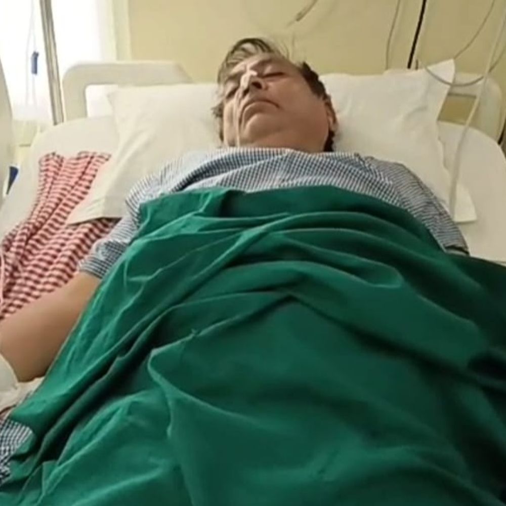 सूदखोरों से प्रताड़ित नमक कारोबारी ने खाया जहर-हालत गंभीर:20 प्रतिशत ब्याज दिया फिर भी कम नहीं हुआ कर्ज; जबलपुर में अचेत अवस्था में पड़े मिले
