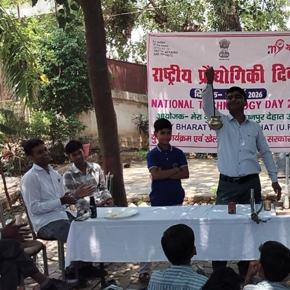 राष्ट्रीय प्रौद्योगिकी दिवस पर सिकंदरा में विज्ञान प्रदर्शनी:छात्रों ने नवाचार और अनुसंधान पर मॉडल प्रस्तुत किए, युवाओं को प्रेरणा मिली