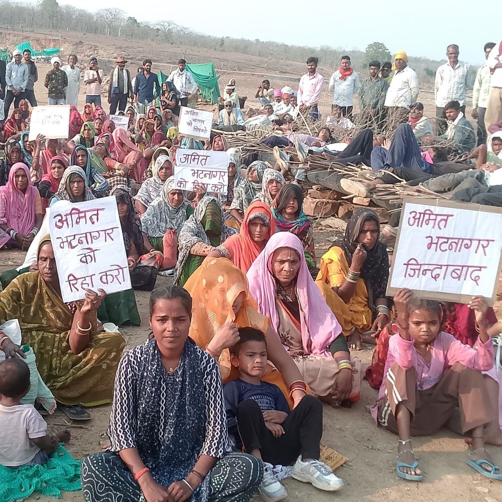 केन-बेतवा परियोजना के प्रदर्शनकारियों का धोड़न डैम पर चिता आंदोलन:अमित भटनागर की रिहाई की कर रहे मांग, मंगलवार को जीतू पटवारी होंगे शामिल