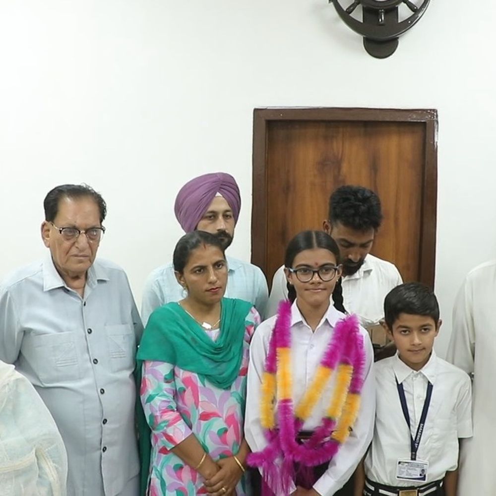 फरीदकोट की हरलीन ने पंजाब में किया टॉप:  10वीं में हासिल की 646 अंक; बोली- पढ़-लिखकर जज बनना चाहती है – Faridkot News