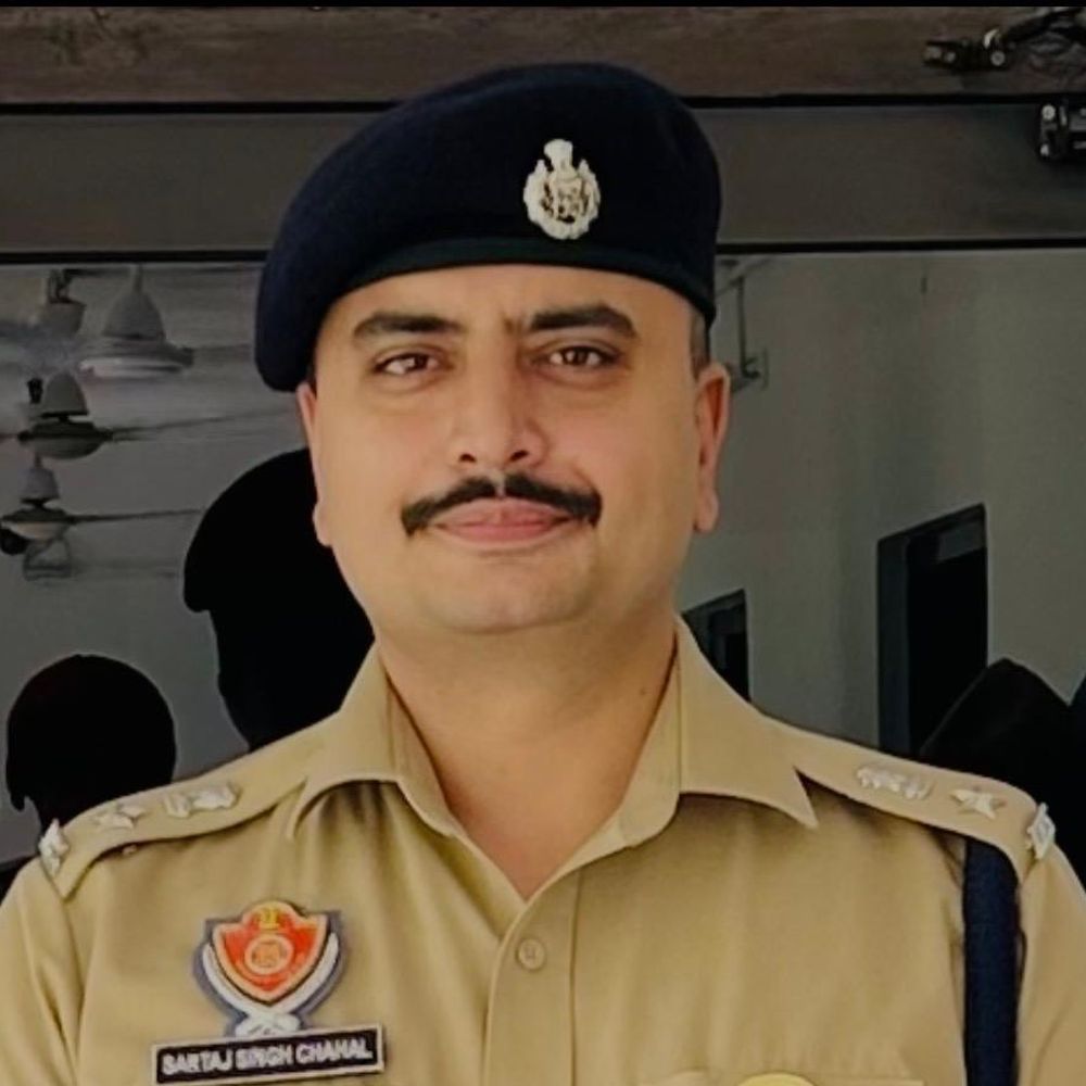 मोगा पुलिस ने एक सप्ताह में नौ लोगों को दबोचा:  125 ग्राम हेरोइन और नशीली गोलियां बरामद, दो भगोड़े भी हुए अरेस्ट – Moga News