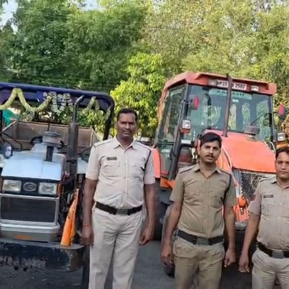 जंगल में चल रहा अवैध कोयला उत्खनन का खुलासा:  पुलिस ने छापेमारी कर 30 लाख का कोयला किया जब्त; जेसीबी भी बरामद – Shahdol News